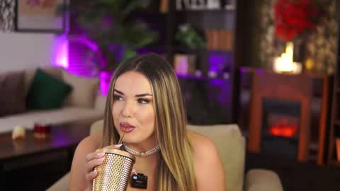 Eva online show from 10.08.25