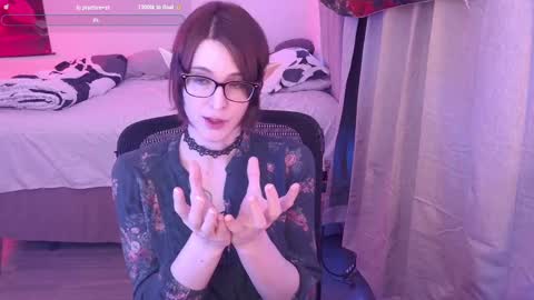 Snapshot of evavivi59 chatting on 02.22.25 Vivi online show from 02.22.25