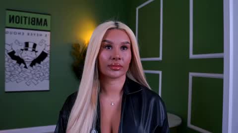 Eva online show from 04.11.26