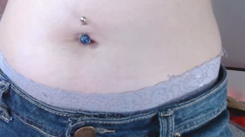 Snapshot of eve_blue77 chatting on 12.20.24 Eve Blue  friends. IG eve blue77 TW EveBlue 1 OF eveblue7 online show from 12.20.24