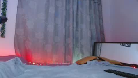 Snapshot of eve_blue77 chatting on 12.31.24 Eve Blue  friends. IG eve blue77 TW EveBlue 1 OF eveblue7 online show from 12.31.24