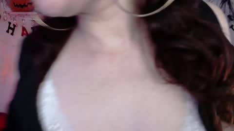 Snapshot of eve_blue77 chatting on 10.26.25 Eve Blue  friends. IG eve blue77 TW EveBlue 1 OF eveblue7 online show from 10.26.25