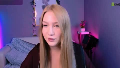 Snapshot of eve_grays chatting on 10.17.25 eve_grays online show from 10.17.25