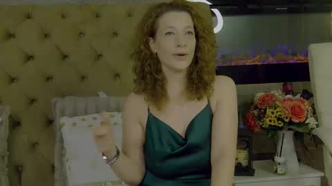 EveHamilton online show from 12.05.25