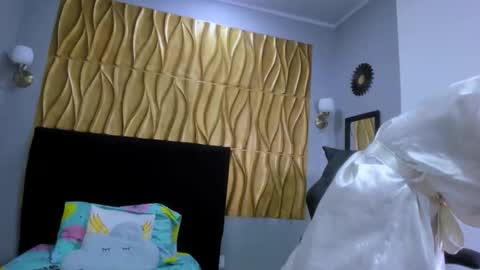 Evelin online show from 11.28.25