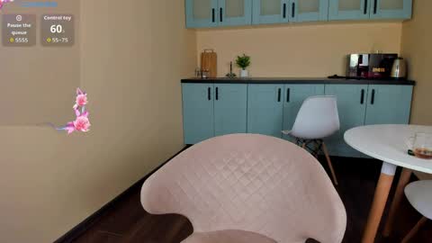 Evelina  online show from 04.13.26