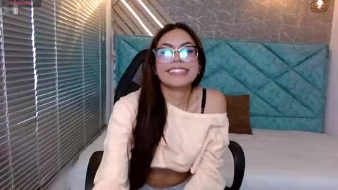 Eveline  online show from 03.08.25