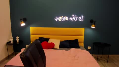 Eveline online show from 04.28.26