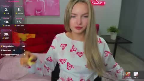Snapshot of evelineamore chatting on 07.11.26 Eveline online show from 07.11.26