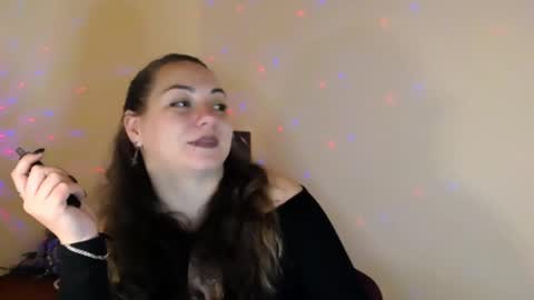 Snapshot of evelineli chatting on 02.26.25 Lydia online show from 02.26.25