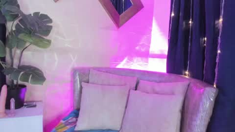 evelyn__rose1 online show from 04.10.26