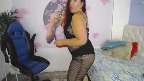 Snapshot of evelyn_mature19 chatting on 01.27.25 Juliana online show from 01.27.25