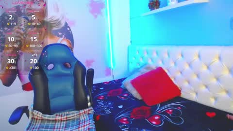 Snapshot of evelyn_mature19 chatting on 02.19.25 Juliana online show from 02.19.25