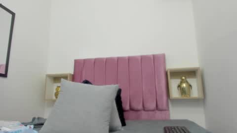 Snapshot of evelyn_morgan1 chatting on 02.28.25 evelyn_morgan1 online show from 02.28.25