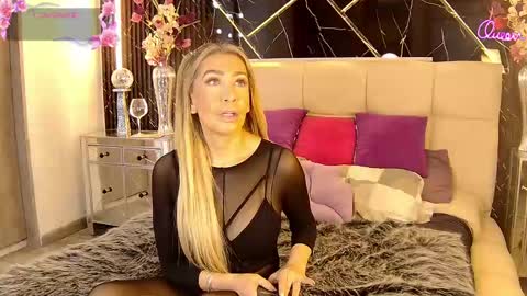 EvelynaGrey online show from 04.17.26