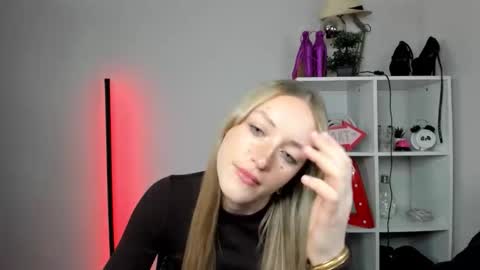 evelynblond online show from 05.14.26