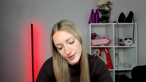 evelynblond online show from 05.15.26