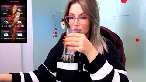 evelyne_rose online show from 12.19.24