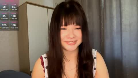 Snapshot of evelynhudson chatting on 05.21.26 Evelyn Velvet online show from 05.21.26