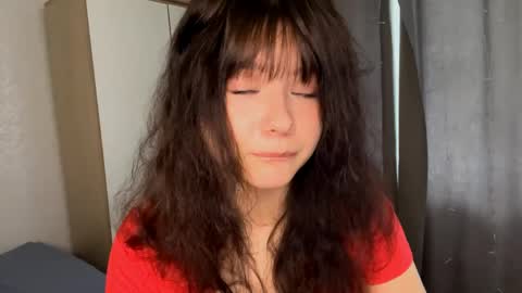 Snapshot of evelynhudson chatting on 05.28.26 Evelyn Velvet online show from 05.28.26