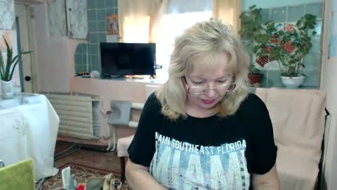 BarbaraBlondy online show from 01.10.25