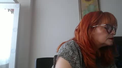 Snapshot of evelynsmithcol chatting on 02.09.26 Evelyn Smith online show from 02.09.26