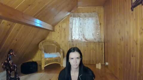 Evelynn online show from 11.04.25