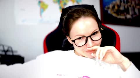 Goddes 1 online show from 04.10.26