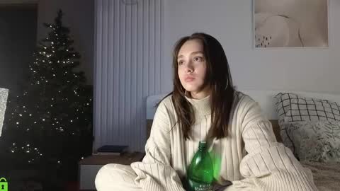 Snapshot of evi_woow chatting on 12.09.24 evi_woow online show from 12.09.24