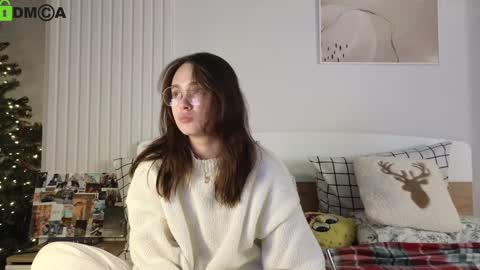 Snapshot of evi_woow chatting on 01.06.25 evi_woow online show from 01.06.25
