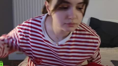 Snapshot of evi_woow chatting on 02.04.25 evi_woow online show from 02.04.25