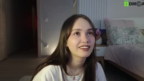 Snapshot of evi_woow chatting on 02.14.25 evi_woow online show from 02.14.25