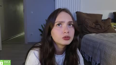 evi_woow online show from 10.06.25