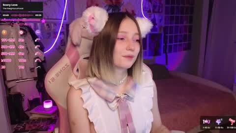 Snapshot of evie_rosen chatting on 10.02.25 Evie online show from 10.02.25