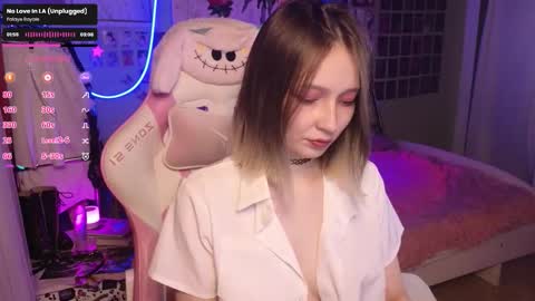 Snapshot of evie_rosen chatting on 10.17.25 Evie online show from 10.17.25