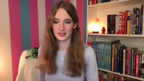 Snapshot of eviecam chatting on 11.06.25 Evie3 online show from 11.06.25