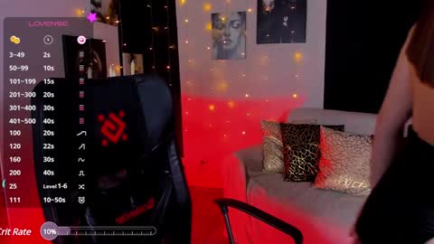 Evie online show from 12.22.24