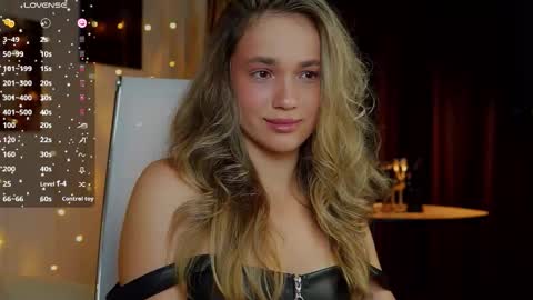 Evie online show from 09.19.25