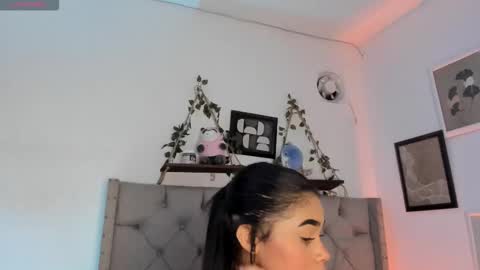 Snapshot of evieh1_ chatting on 10.22.25 Ivi Alejandra  online show from 10.22.25