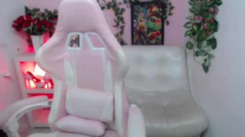 Pamela  online show from 10.08.25