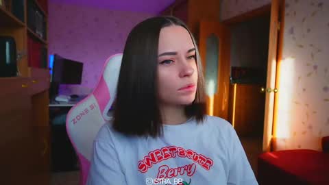 Snapshot of evilhare chatting on 03.17.26 Victoria online show from 03.17.26