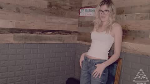 Vesper -  online show from 12.04.25