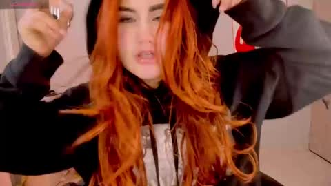 evva_foxxy online show from 12.12.24