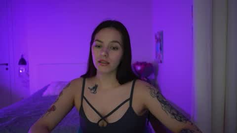 ewelynscott online show from 11.13.25