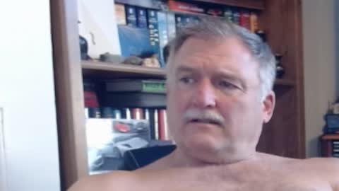 exhibpeacock123 online show from 11.26.25