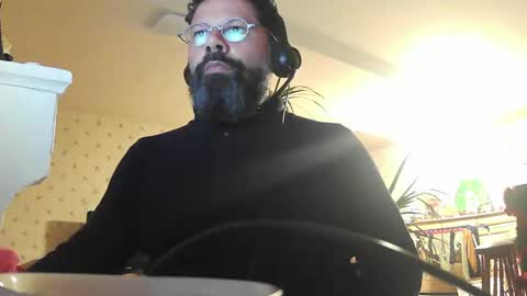 Snapshot of exibdevil chatting on 12.09.24 Gio online show from 12.09.24