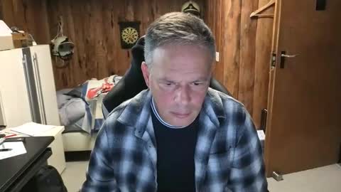 Snapshot of exibe1219 chatting on 10.21.25 exibe1219 online show from 10.21.25