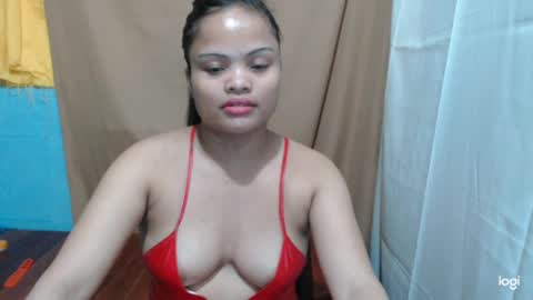 Snapshot of exotic_asian69 chatting on 02.14.25 exotic_asian69 online show from 02.14.25