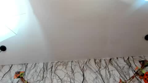 Alison online show from 10.20.25