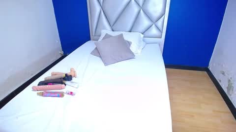 Snapshot of exotic_karmella chatting on 01.23.25 exotic_karmella online show from 01.23.25